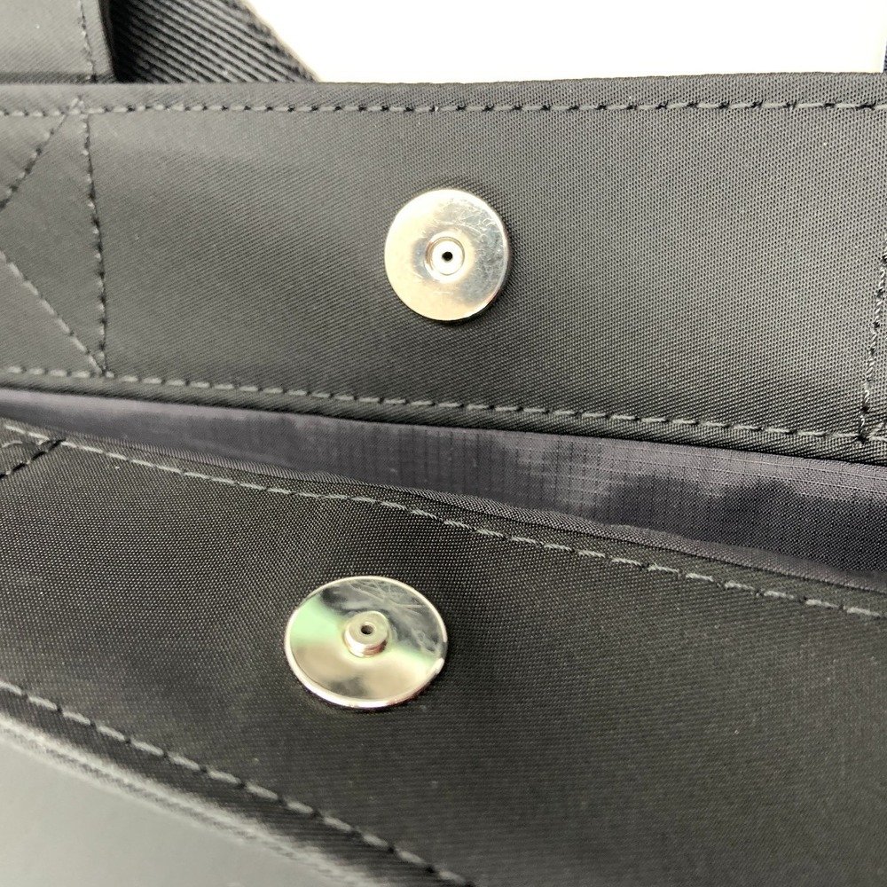Burberry Logo Tote Bag Black - Picture 6 of 10